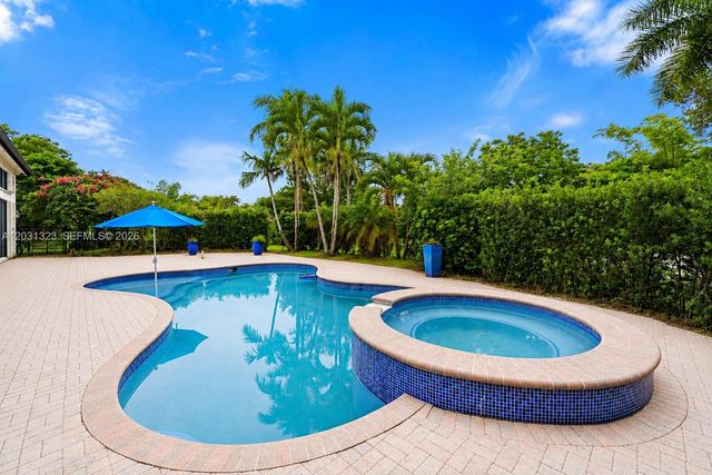 10961 SW 31st Street, Davie, FL 33328