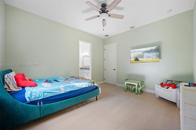 10961 SW 31st Street, Davie, FL 33328