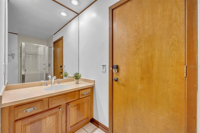 1001 VERSAILLES COURT, Maitland, FL 32751