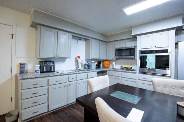 5426 9th Street, Lubbock, TX 79416