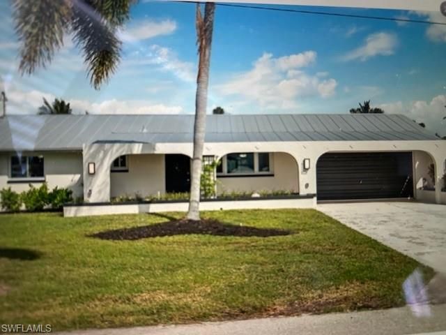6128 Cocos DR, Fort Myers, FL 33908