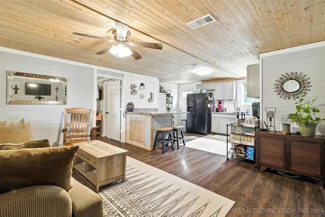 674 Evergreen Lane, Mead, OK 73449