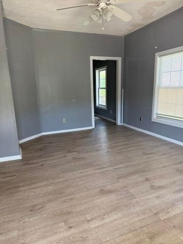 818-820 Holmes Street, Frankfort, KY 40601