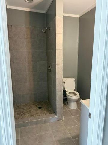 818-820 Holmes Street, Frankfort, KY 40601