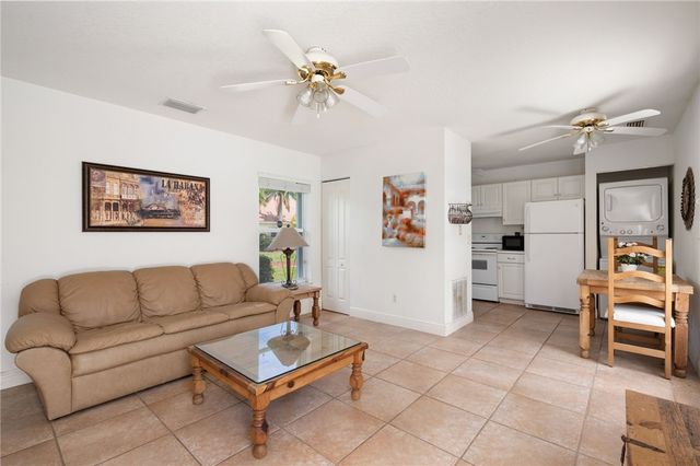 6730 69th Street, Vero Beach, FL 32967