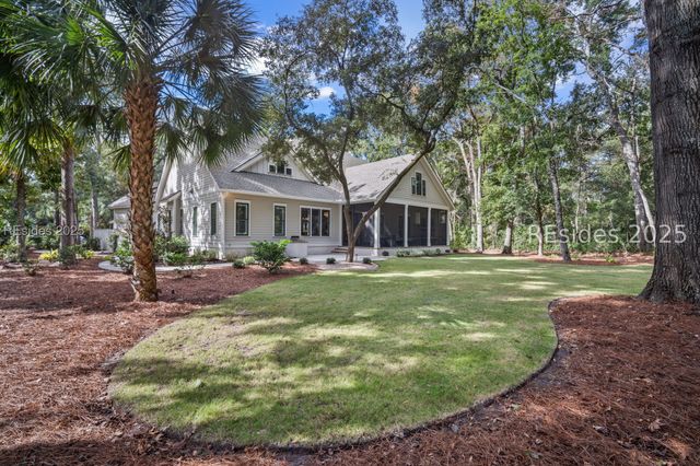 1 Mulberry Rd, Bluffton, SC 29910