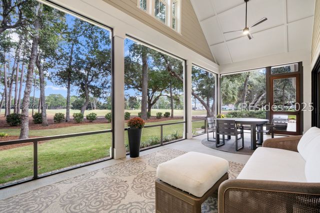 1 Mulberry Rd, Bluffton, SC 29910