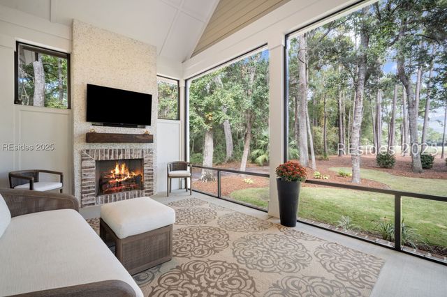 1 Mulberry Rd, Bluffton, SC 29910