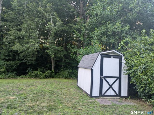 11 Old Forge Road, Westbrook, CT 06498