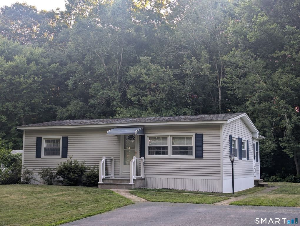 11 Old Forge Road, Westbrook, CT 06498