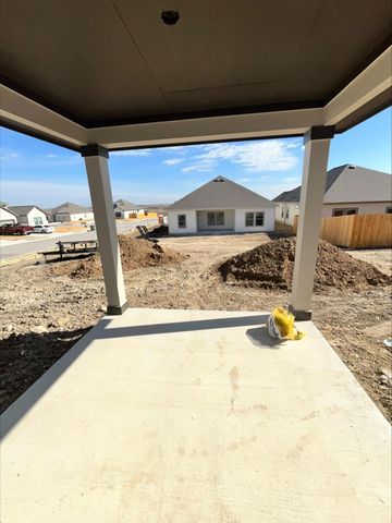 180 Wind Hill, Jarrell, TX 76537