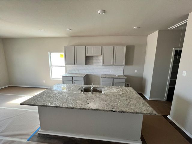 180 Wind Hill, Jarrell, TX 76537