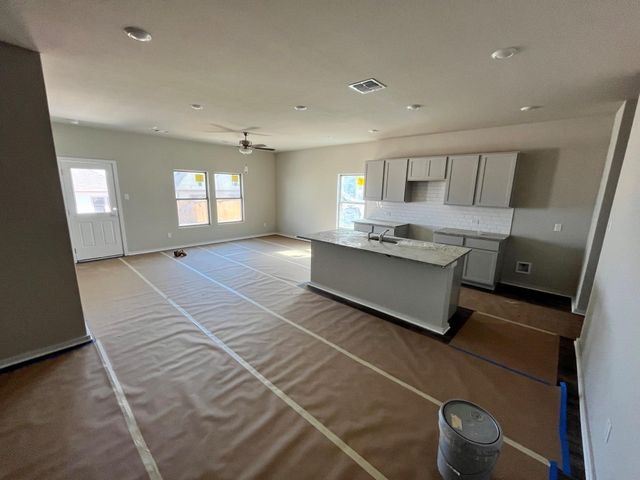 180 Wind Hill, Jarrell, TX 76537