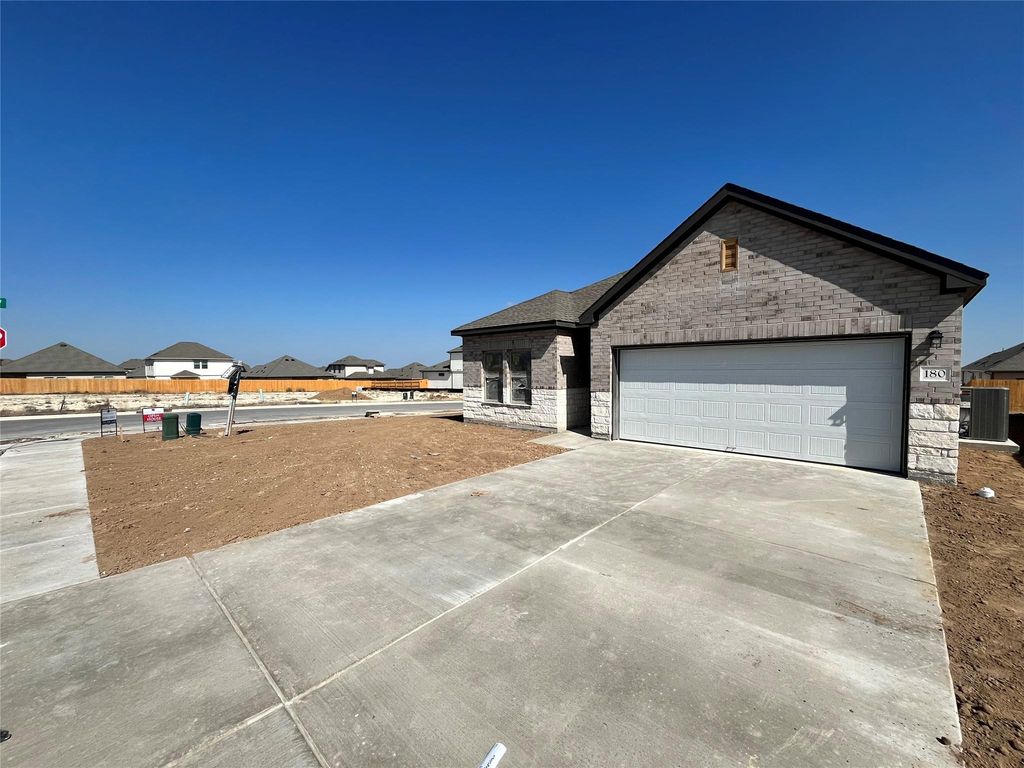 180 Wind Hill, Jarrell, TX 76537