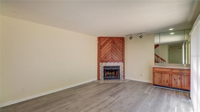 15206 W POND WOODS DRIVE, Tampa, FL 33618