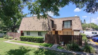 15206 W POND WOODS DRIVE, Tampa, FL 33618