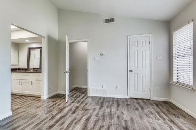 3635 Garden Brook Drive 17100, Farmers Branch, TX 75234