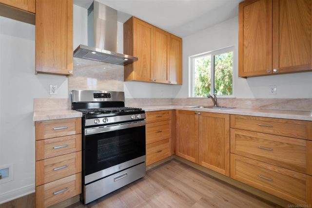1927 Victory, Vista, CA 92084