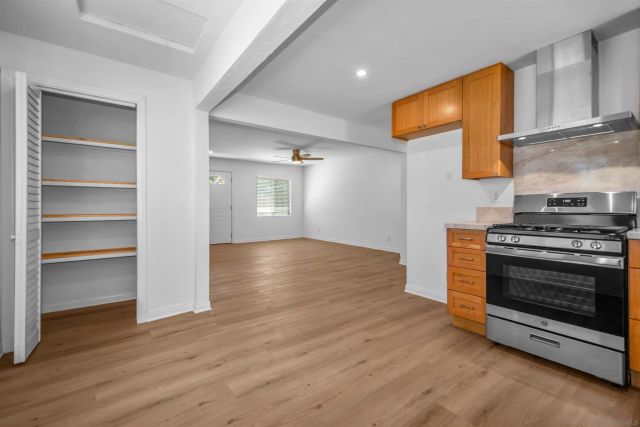 1927 Victory, Vista, CA 92084