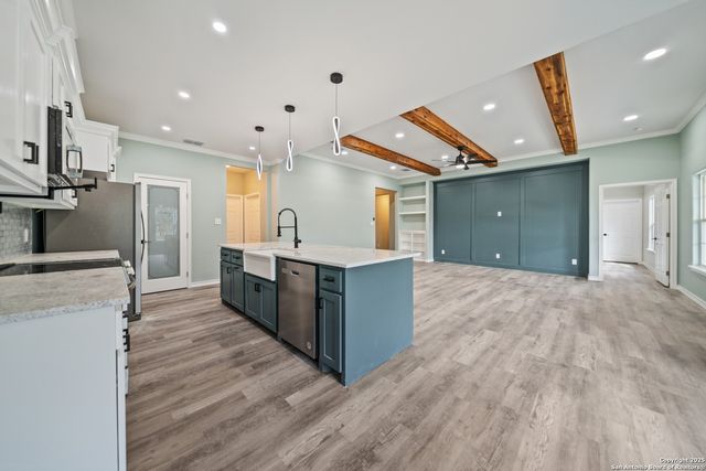 402 Oak Drive, Beeville, TX 78102