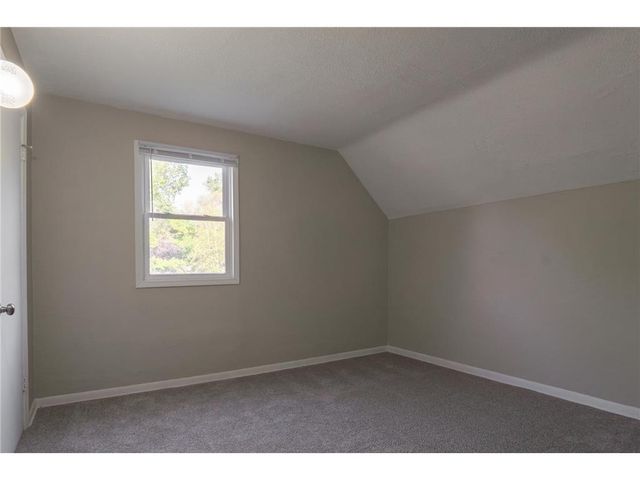 608 7th Ave S, Hopkins, MN 55343