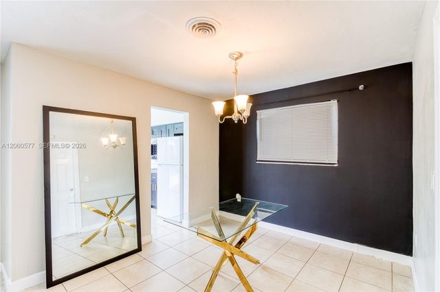 6620 NW 21st Ct, Sunrise, FL 33313