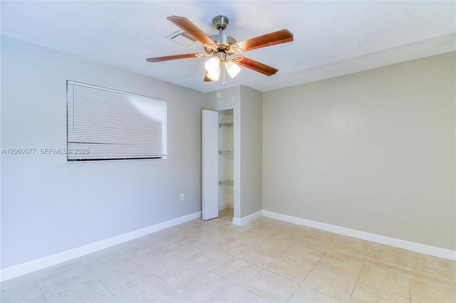 6620 NW 21st Ct, Sunrise, FL 33313
