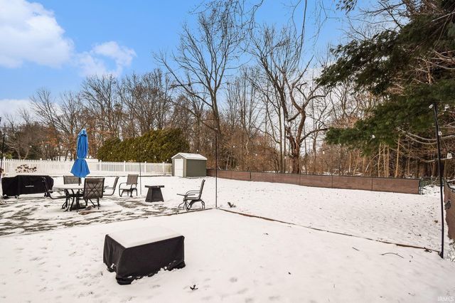 22945 Weymouth Lane, Elkhart, IN 46516