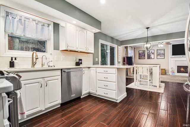 22945 Weymouth Lane, Elkhart, IN 46516