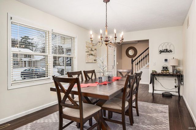 22945 Weymouth Lane, Elkhart, IN 46516