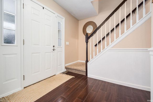 22945 Weymouth Lane, Elkhart, IN 46516