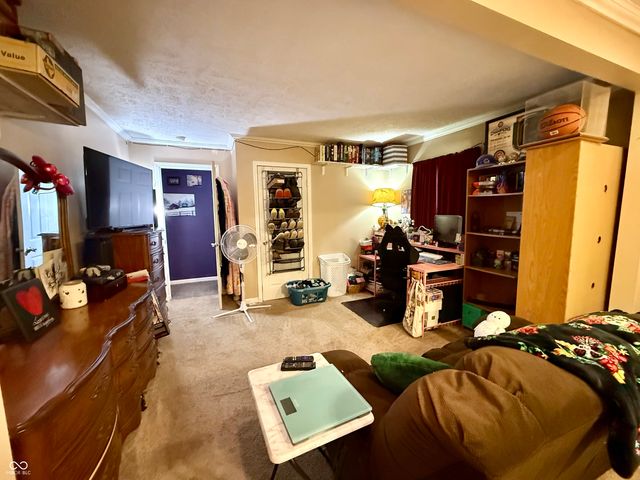 829 Delbrook Drive, Whiteland, IN 46184