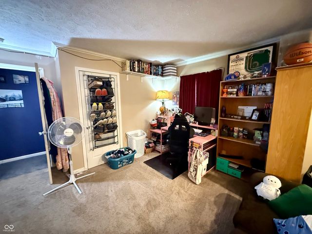 829 Delbrook Drive, Whiteland, IN 46184