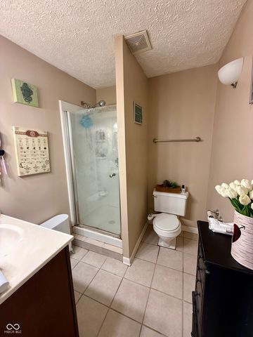 829 Delbrook Drive, Whiteland, IN 46184