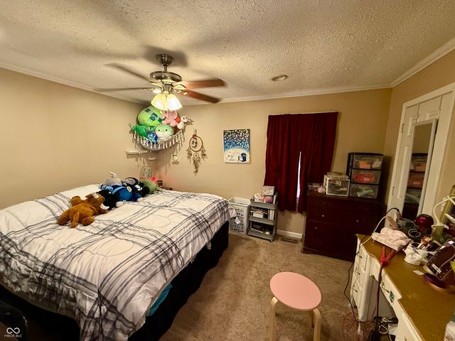 829 Delbrook Drive, Whiteland, IN 46184