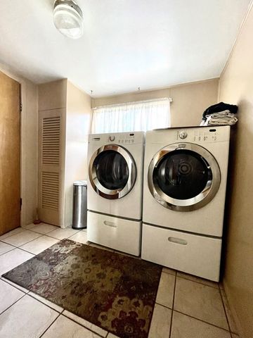 211 E Texas St, Marfa, TX 79843