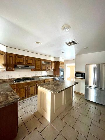 211 E Texas St, Marfa, TX 79843