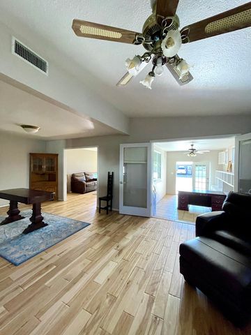 211 E Texas St, Marfa, TX 79843