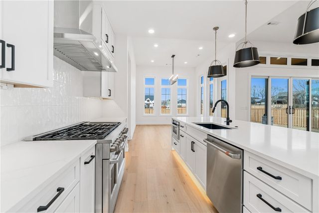 3900 SW Rhythm Avenue, Bentonville, AR 72713