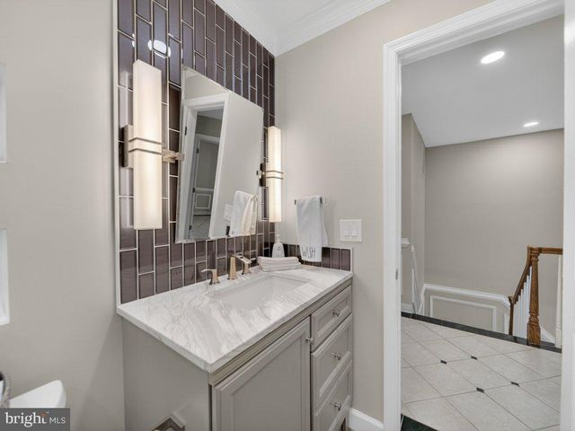 13250 FALLEN LEAF CT, Woodbridge, VA 22192