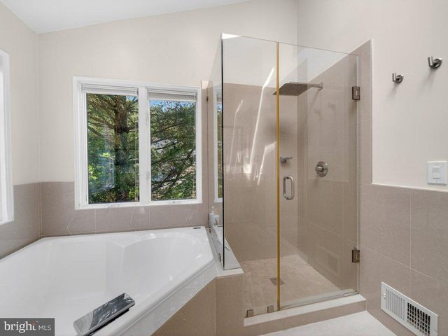 13250 FALLEN LEAF CT, Woodbridge, VA 22192