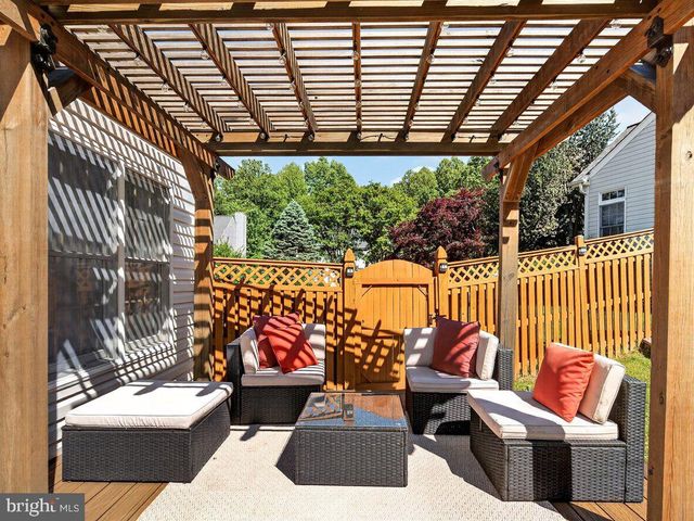 13250 FALLEN LEAF CT, Woodbridge, VA 22192