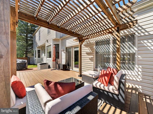 13250 FALLEN LEAF CT, Woodbridge, VA 22192