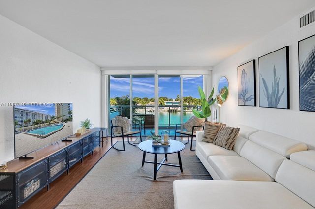 5600 Collins Ave 5R, Miami Beach, FL 33140