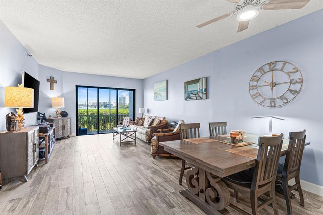 200 Waterway Road 104, Tequesta, FL 33469