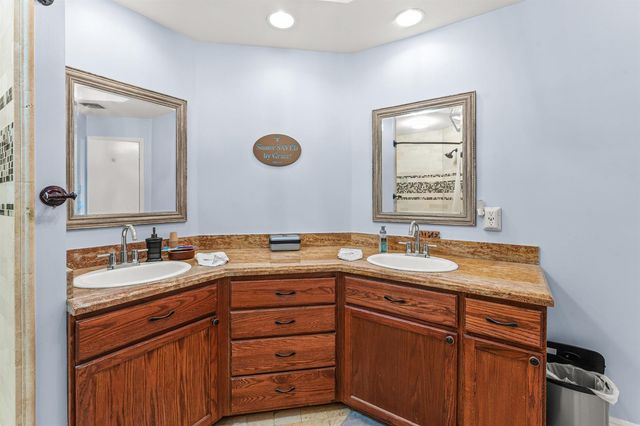 200 Waterway Road 104, Tequesta, FL 33469