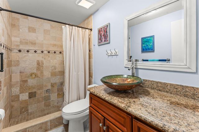 200 Waterway Road 104, Tequesta, FL 33469