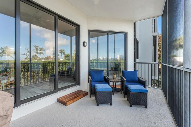 200 Waterway Road 104, Tequesta, FL 33469