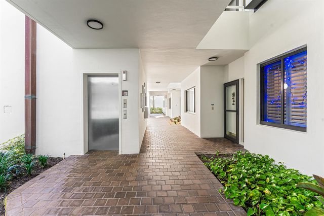 200 Waterway Road 104, Tequesta, FL 33469