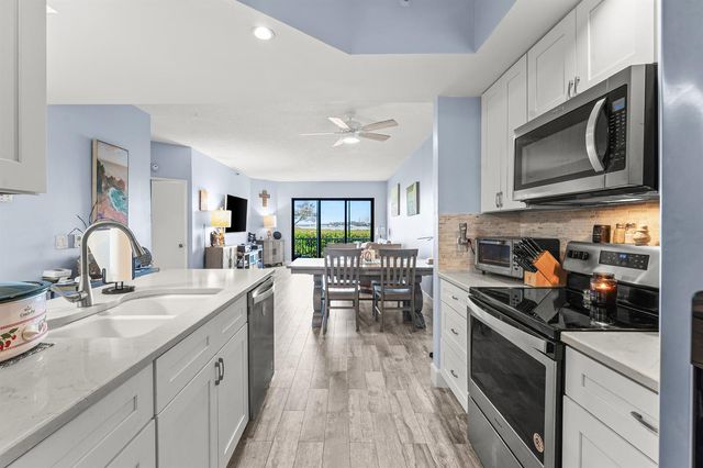 200 Waterway Road 104, Tequesta, FL 33469